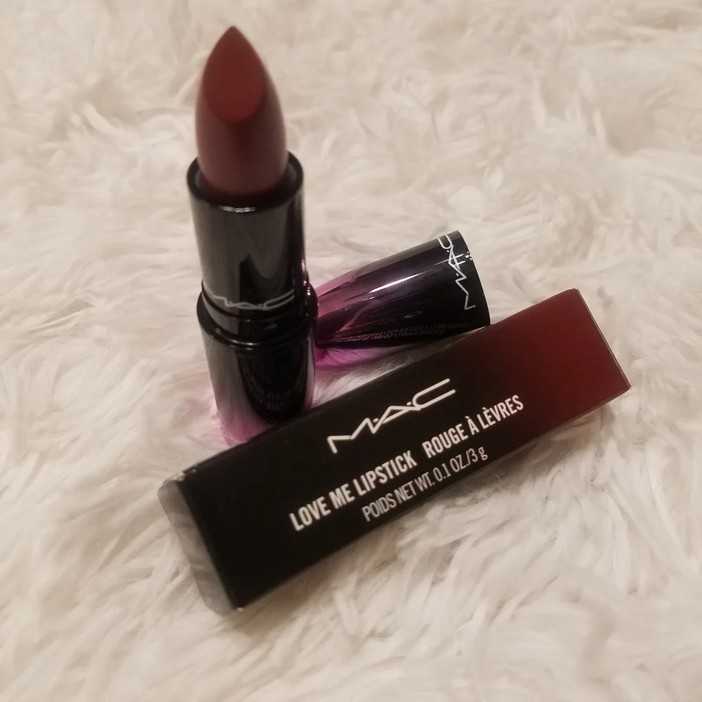 🆕 MAC BATED BREATH LOVE ME LIPSTICK